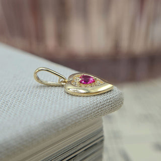 dainty heart pendant in 9ct gold