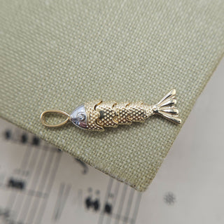 Small 9ct Gold Articulated Fish Charm Pendant