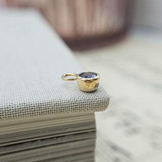 Micro 9ct Gold 5mm Tazanite Bezel Charm