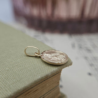 Small Gold Madonna & Jesus Pendant | 1.2cm 