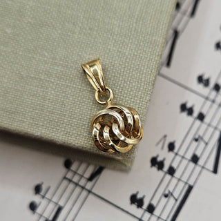 Gold Openwork Knot Pendant