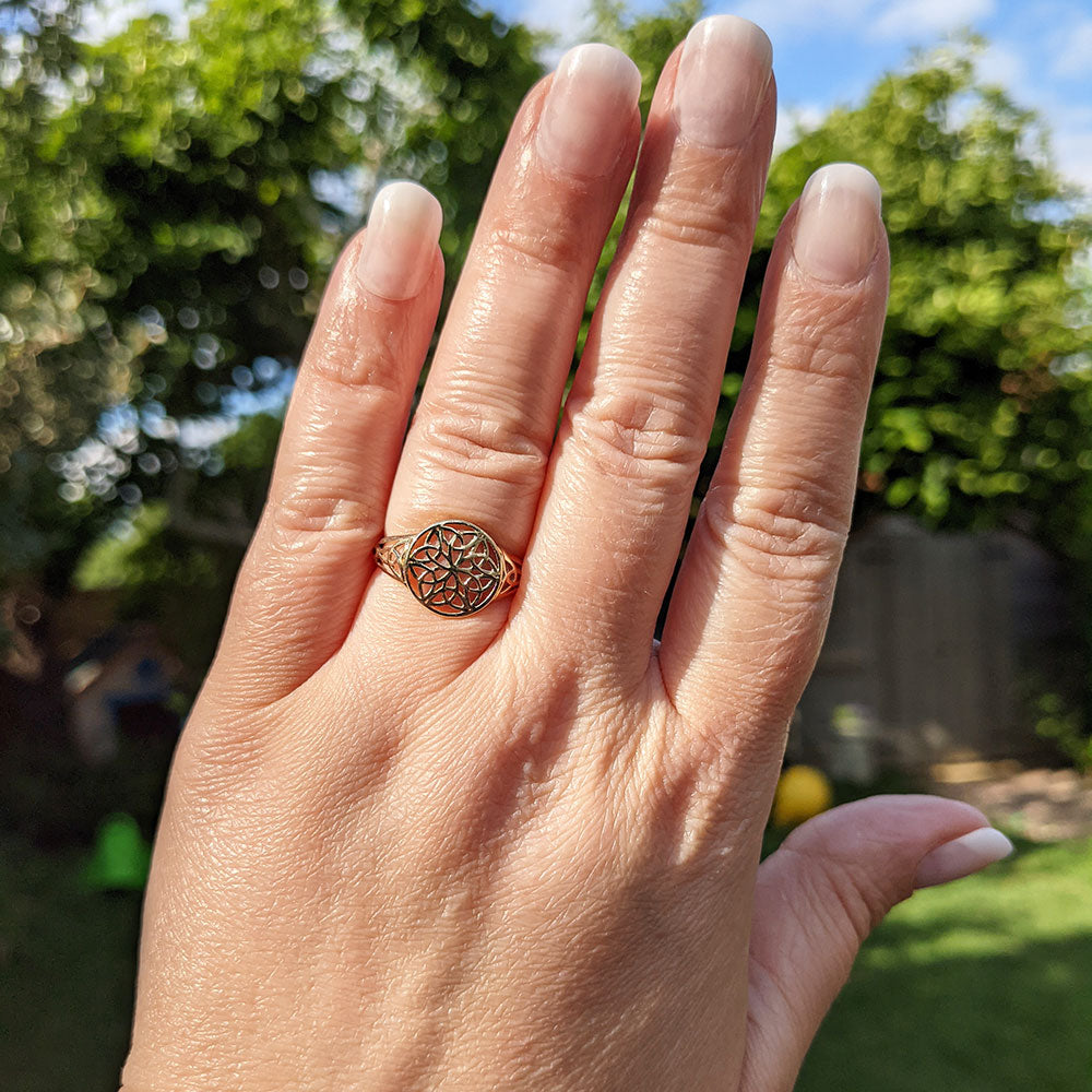 celtic ring on hand
