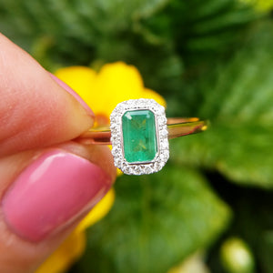 emerald diamond ring in 9ct gold