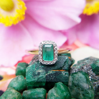 emerald diamond cluster ring