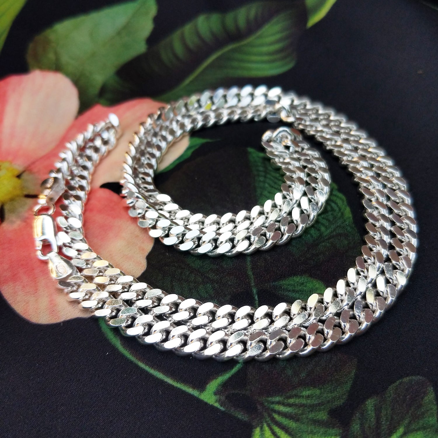 solid men's curb chain