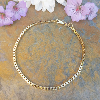 ladies yellow gold box chain bracelet