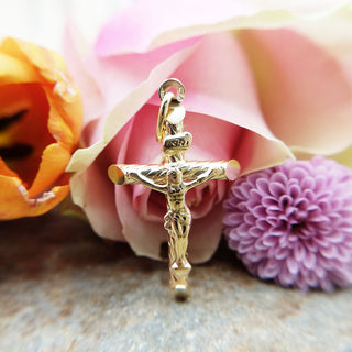 yellow gold crucifix pendant necklace