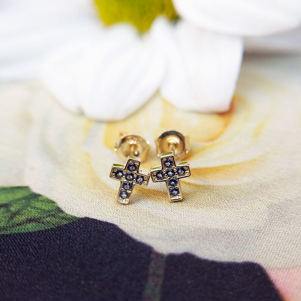 women&#39;s sapphire stud earrings