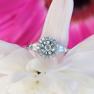 beautiful 1920s style engagement ring