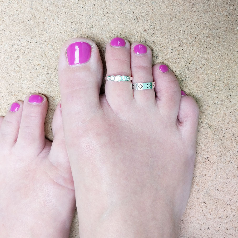 silver toe ring with gemstones