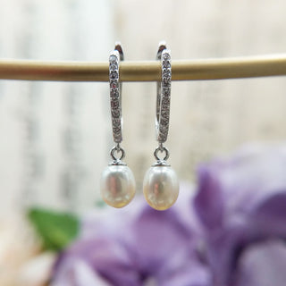 sterling silver pearl earrings