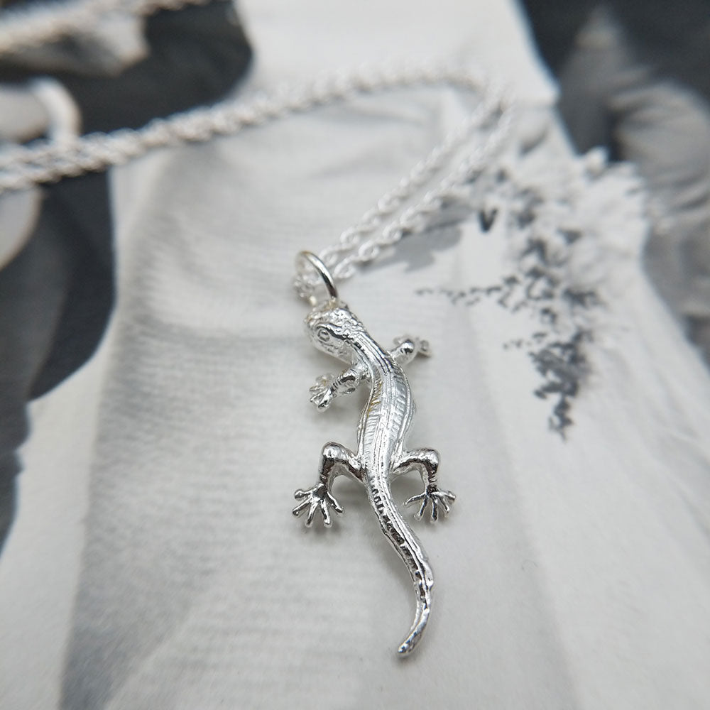 solid silver lizard charm necklace