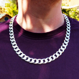 chunky men's curb chain on neck