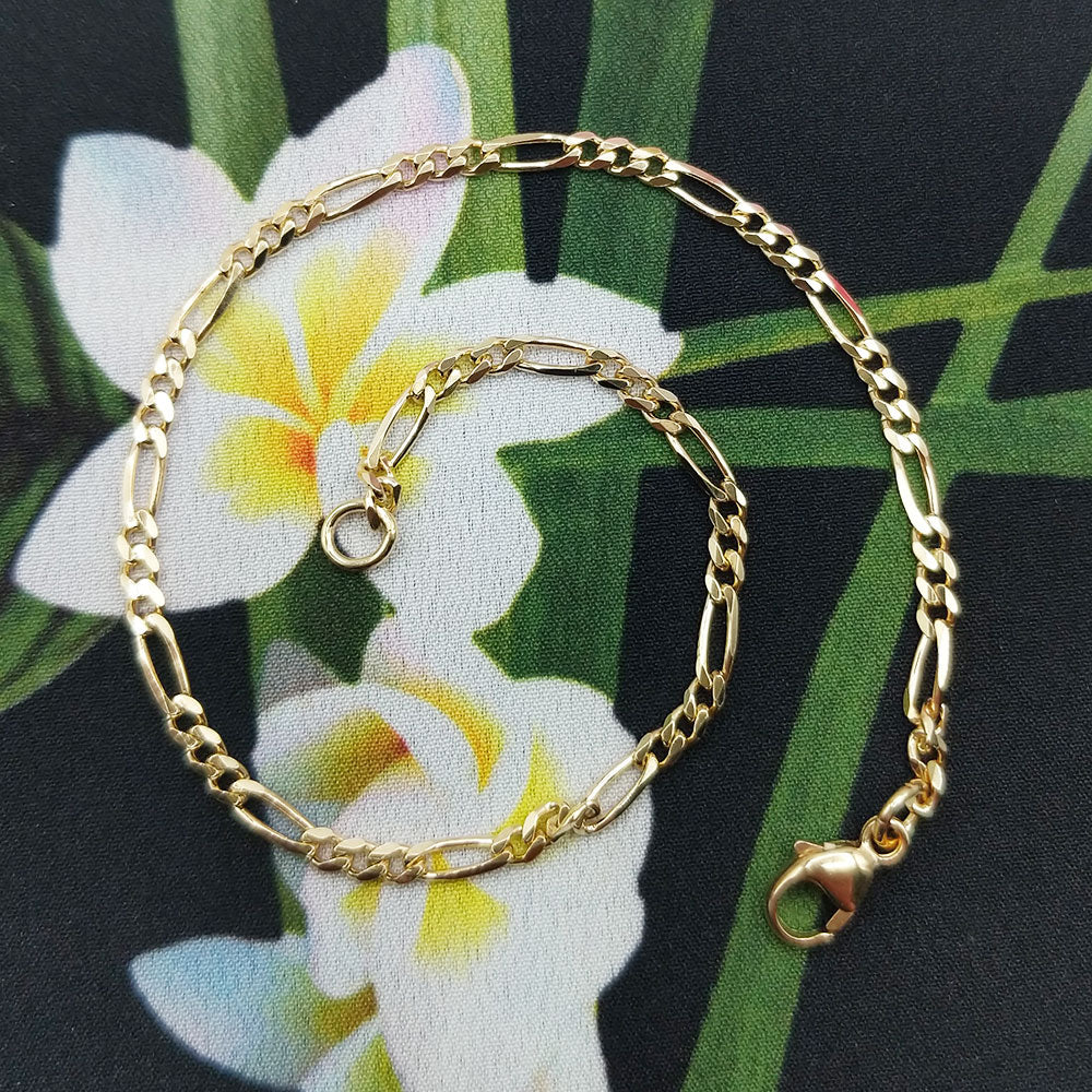 women&#39;s solid gold figaro bracelet