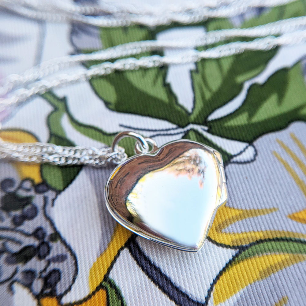 reverse of silver rose locket necklace