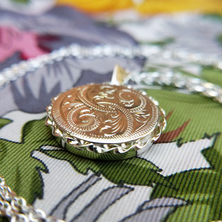 wire edge around the sterling silver locket