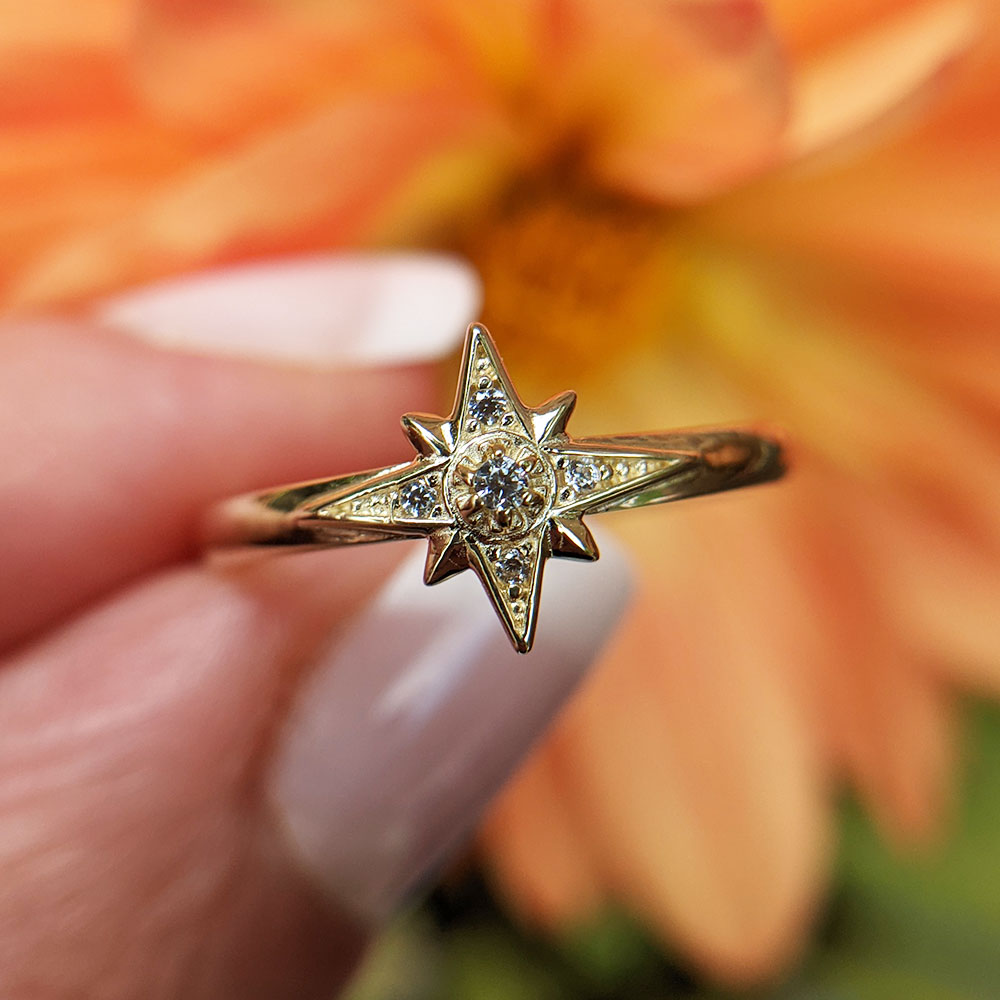 north star ring in 9ct gold with cz