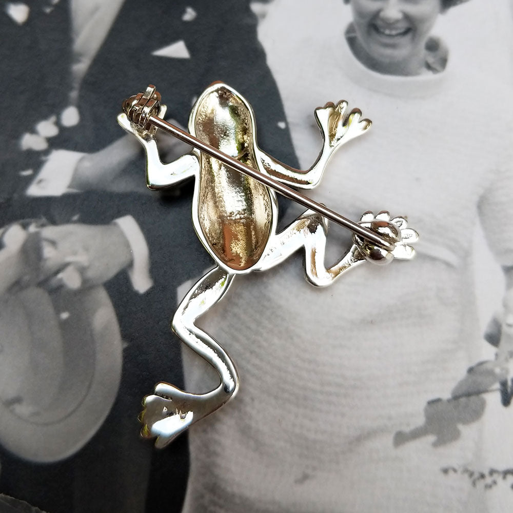 underside of frog brooch with pin and clasp